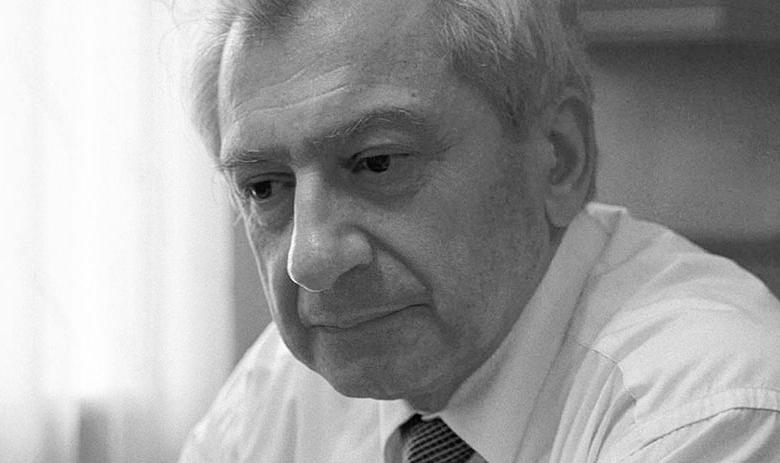Александр Саркисов 