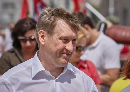Мэр Новосибирска обратился к жителям города-побратима Харькова