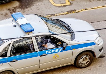 Во Владивостоке мужчина вышел на набережную голым