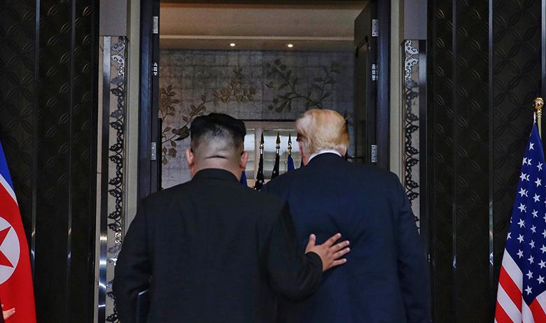 Лидер КНДР Ким Чен Ын и президент США Дональд Трамп