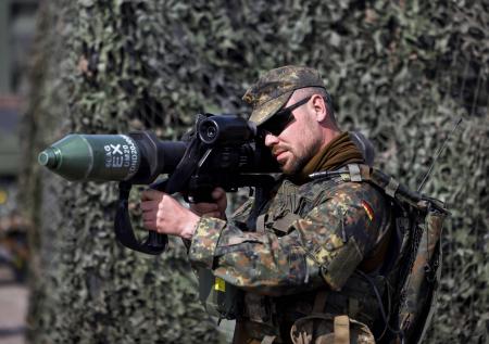 Власти Германии одобрили поставки военных товаров на Украину на €562 млн