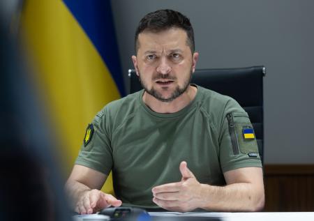 Зеленский провел секретное совещание по ситуации на фронте