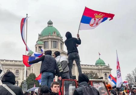 В Сербии рассказали, на что направлены протесты в стране