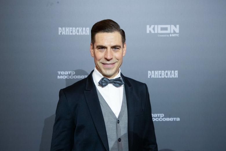 Дмитрий Дюжев