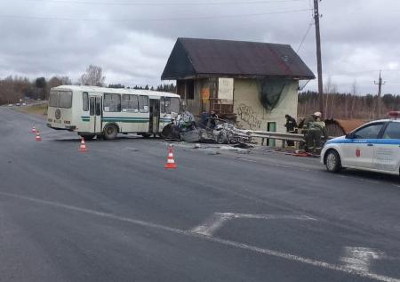 Четыре человека стали жертвами аварии в Ленобласти