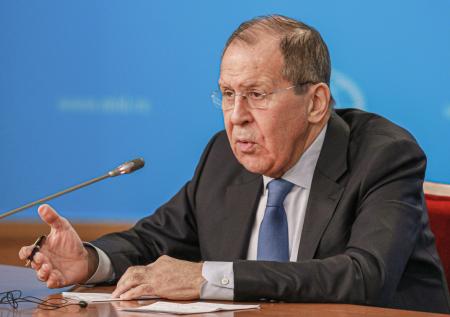 Лавров указал на лицемерие Франции в связи с идеей ограничить право вето