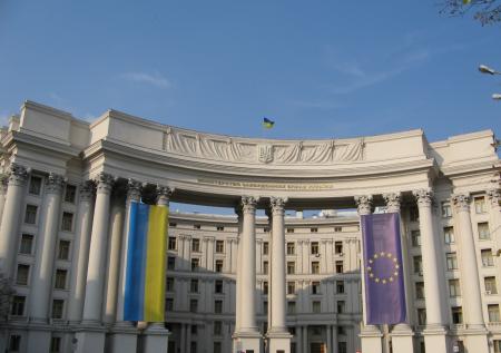 Bloomberg: Венгрия выступает за немедленное вступление Украины в ЕС