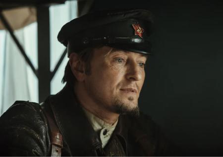 «Самая провальная роль Безрукова»: зрители оценили фильм «Бендер: Начало»