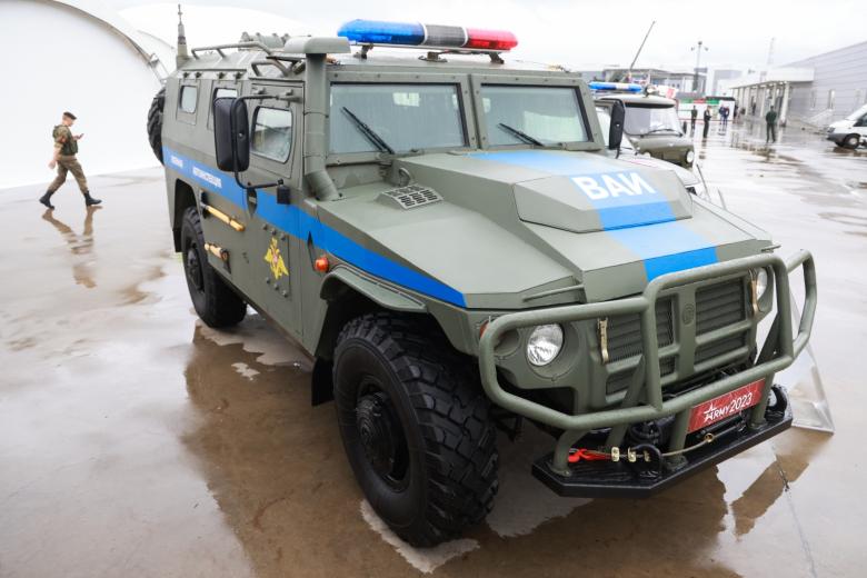 Автомобиль «Тигр-М» на выставке в рамках Международного военно-технического форума «Армия-2023»