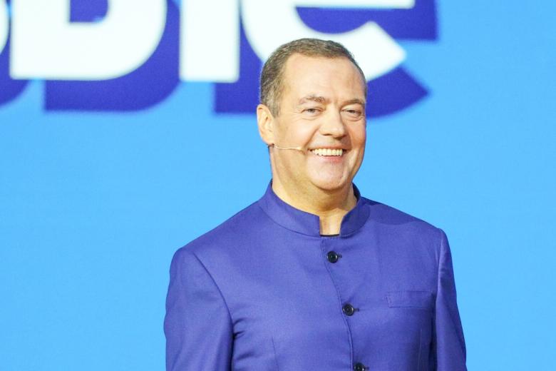 Дмитрий Медведев