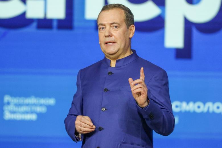Дмитрий Медведев