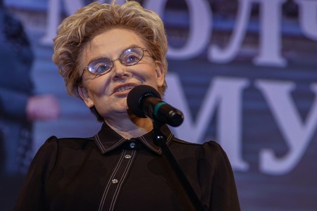 Малышева обратилась к врачам из-за проблем со здоровьем 