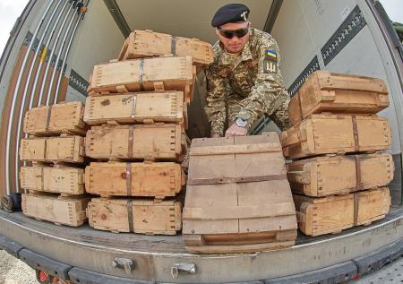 В России заявили, что западное оружие для Киева попало на черный рынок