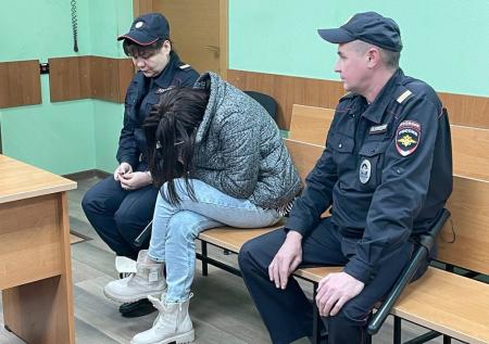 Суд арестовал «самую счастливую маму» по делу о торговле детьми