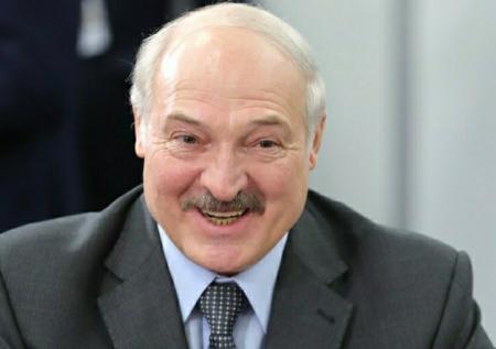 СМИ узнали, с кем танцевал Лукашенко на балу для молодёжи