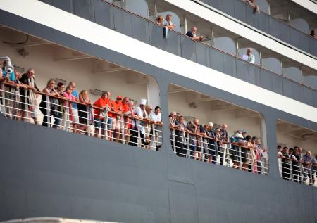 Трое россиян с лайнера Westerdam вернулись в Россию