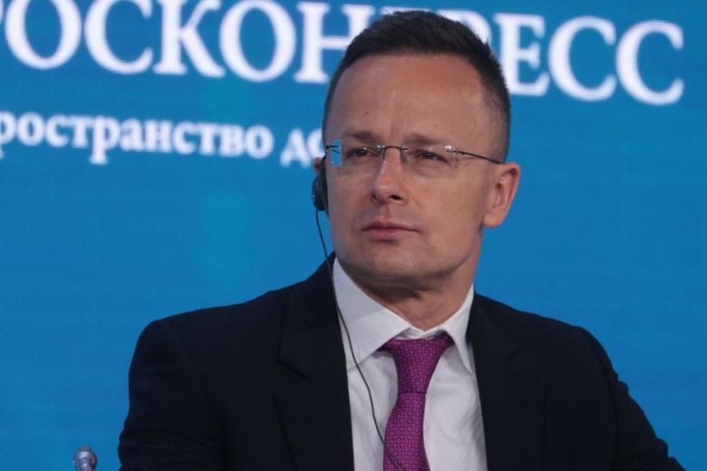 Петер Сийярто
