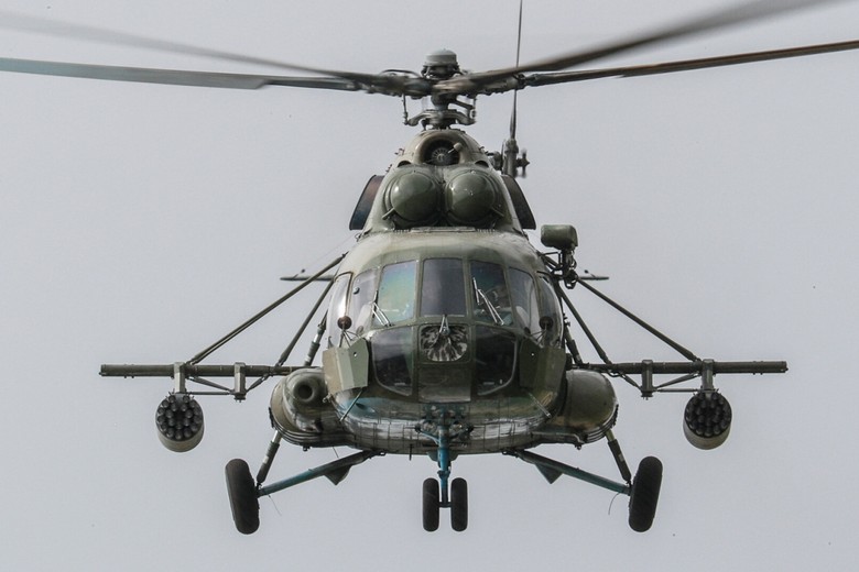 Военный вертолет Ми-8