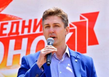 В УК на Сахалине объяснили поступок женщины, кинувшей ботинок в мэра