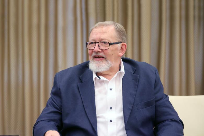 Сергей Дубинин