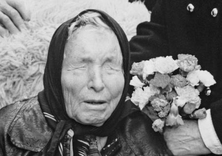 Два дня победы, «сладкая» Пасха: названы пророчества Ванги на 2024 год 