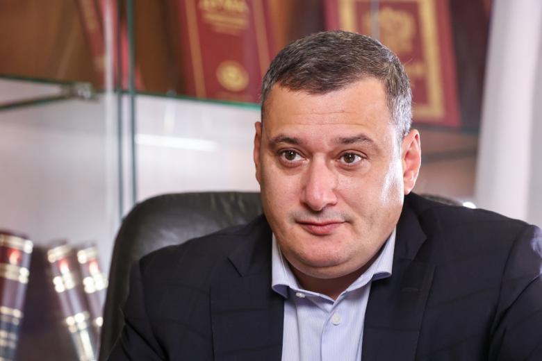 Александр Хинштейн