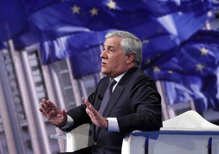 Глава Европарламента извинился за похвалу лидера фашистов