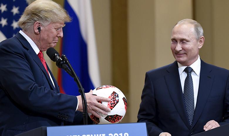 Президенты США и РФ Дональд Трамп и Владимир Путин 