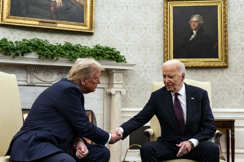 Дональд Трамп и Джо Байден (слева направо)