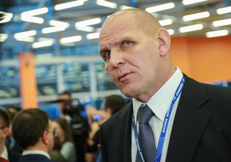 Олимпийский чемпион по борьбе Карелин отреагировал на скандал с видео Дзюбы