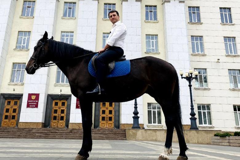 Глава фракции ЛДПР в Ростовской области Евгений Федяев