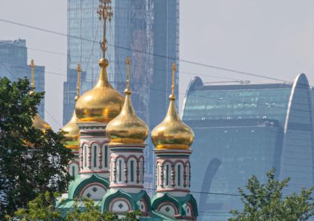 Митрополит рассказал, какой валютой пользуются в РПЦ