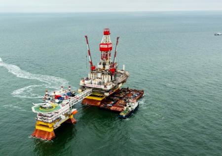 Цены на нефть падают после заключения торгового соглашения между США и КНР