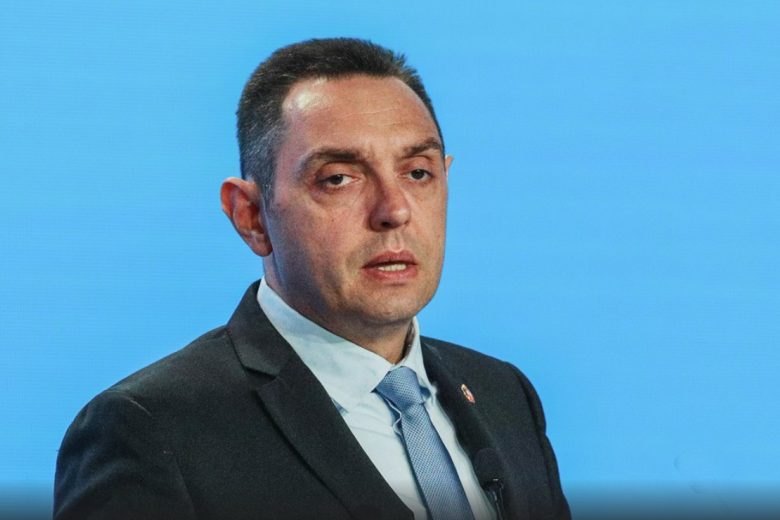 Александр Вулин