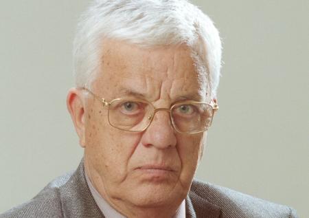 «Ситуация довольно странная»: Паулс об отношениях с Вайкуле