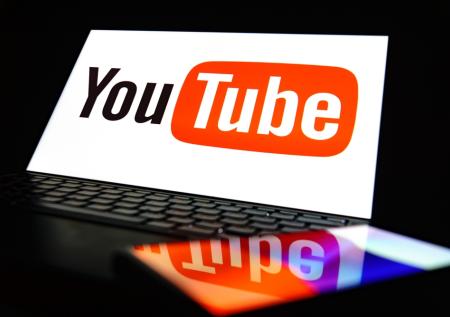 В Роскомнадзоре заявили о падении трафика у YouTube в России