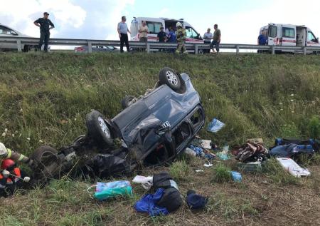 Микроавтобус с детьми попал в аварию в Крыму