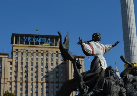 Украинских безработных заставят разбирать завалы