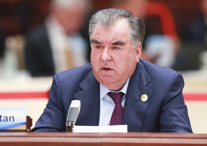Президент Таджикистана проголосовал на выборах главы государства
