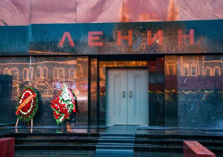 «Он сам этого хотел»: историк признал необходимость захоронения тела Ленина