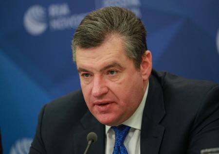 Слуцкий считает, что убийством физика Иран провоцируют