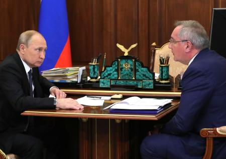 Фокусы Рогозина: что глава Роскосмоса пообещал президенту России