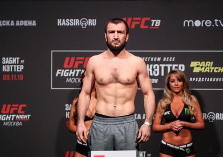 Брат Нурмагомедова одержал первую победу в UFC