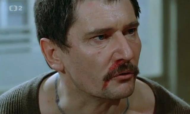 Кадр из фильма «Полицейская история»