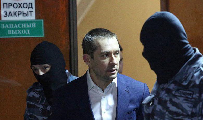 Экс-полковник МВД Дмитрий Захарченко