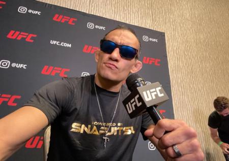 Американский боец UFC Фергюсон пообещал скорую встречу с Махачевым
