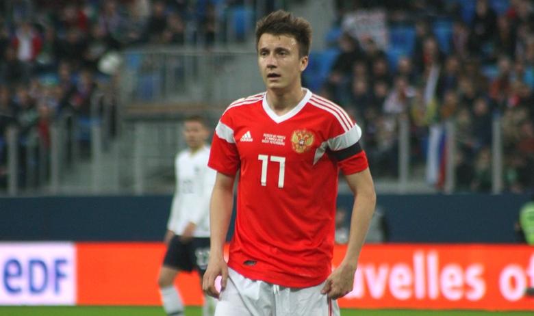 Александр Головин