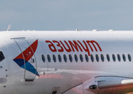 Еще один Superjet российской авиакомпании совершил жесткую посадку