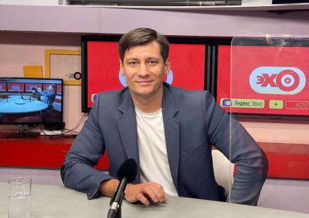 Дмитрий Гудков на свободе для власти полезнее