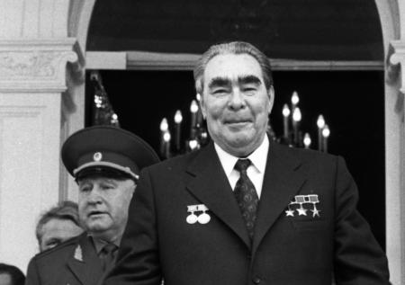 Сенатор объяснил, почему в Днепре Брежнева оставили почетным гражданином